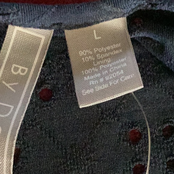 🌼Ladies top​​ - Picture 7 of 7